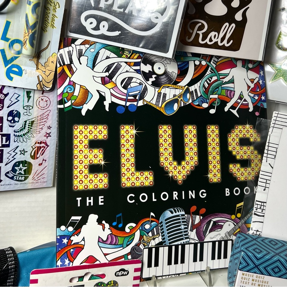 ROCK OUT GIFT SET - Picture 3 of 16